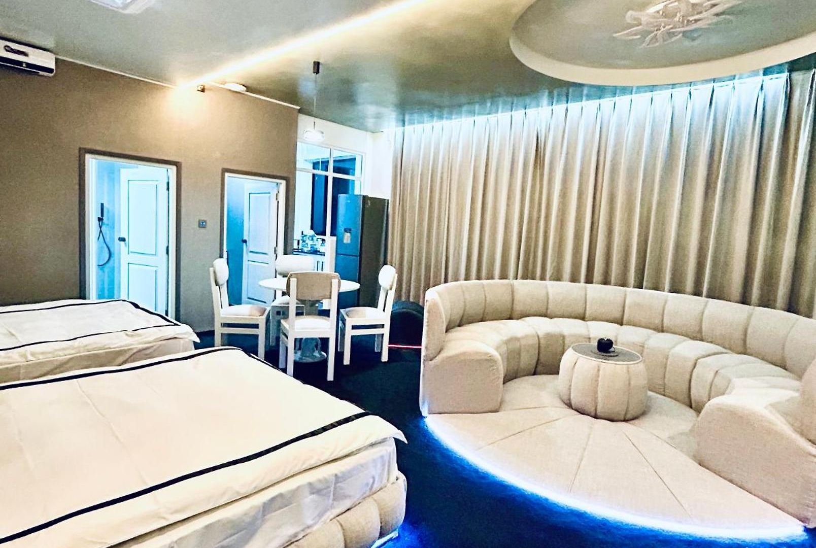 Mahaeliya Rock Castle - Luxury Villa *