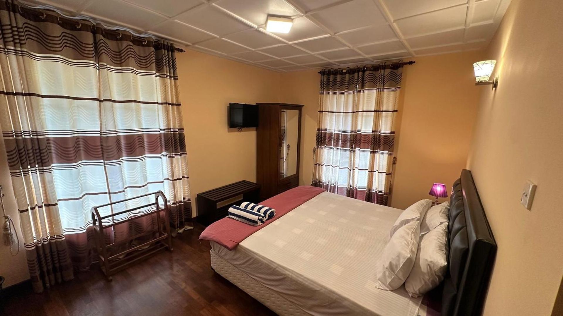 Altitude 1868 By Ij Guest house *