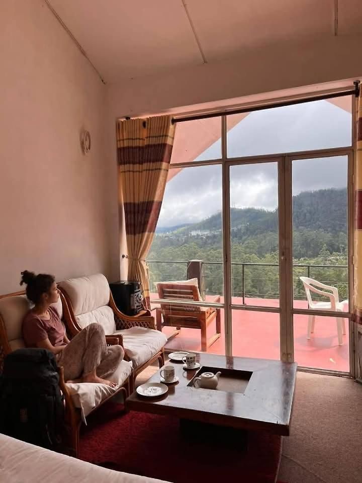 Homestay Woods Hut Nuwara Eliya