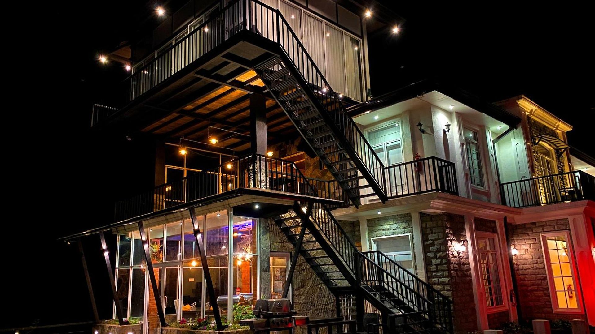 Friendly Hills Hotel 2*