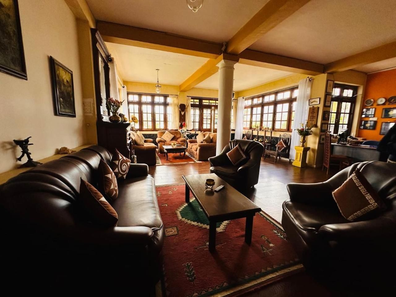 House Of Leisure 2*