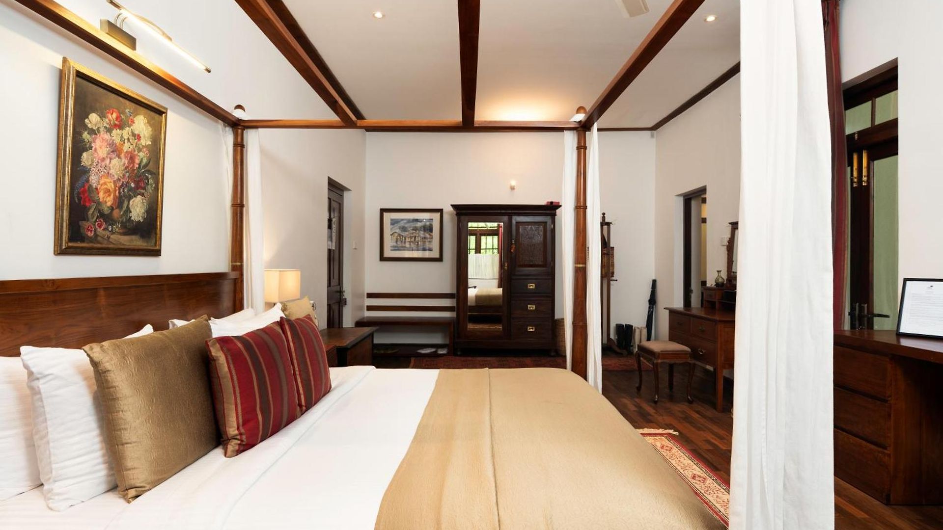 Stafford Bungalow - Exclusive Luxury Within A Private Tea Estate Villa