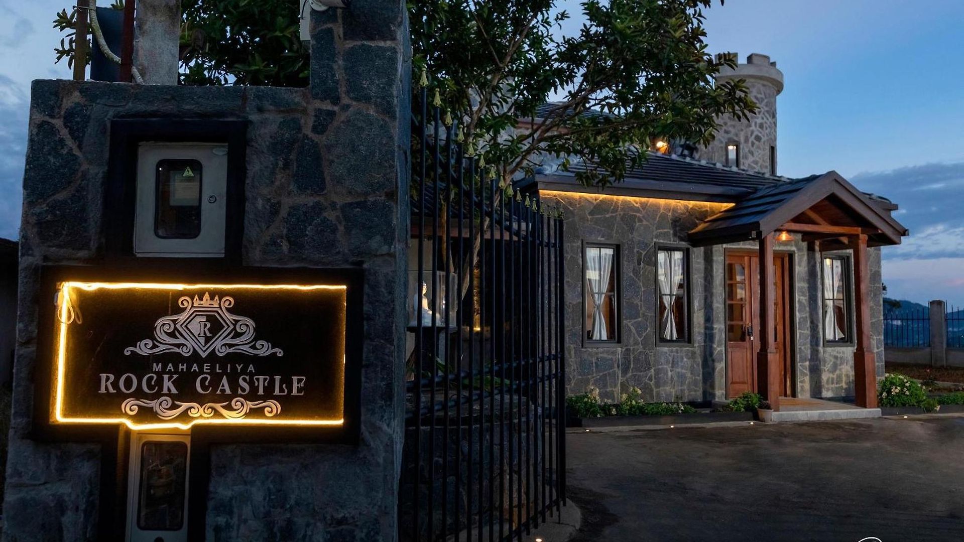 Mahaeliya Rock Castle Nuwara Eliya