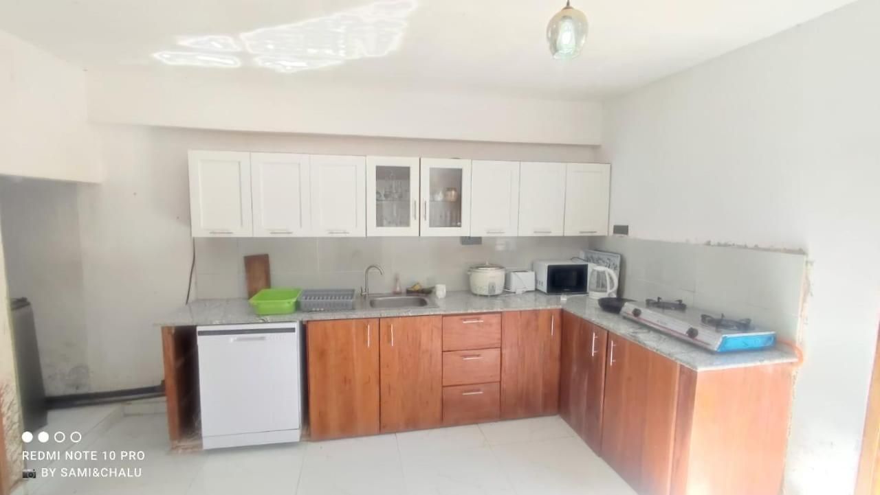 Denlovet Bangalow Guest house *