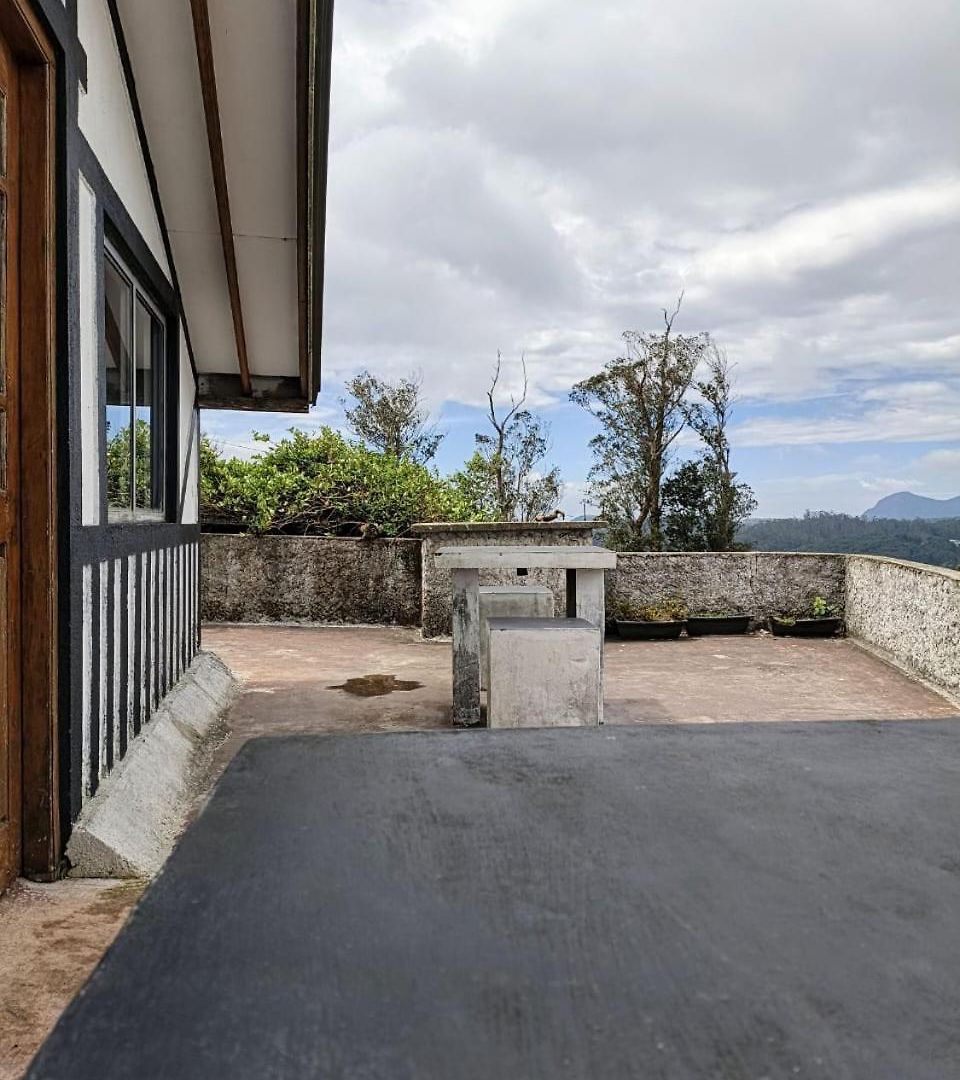 The Paulwood And Country house *