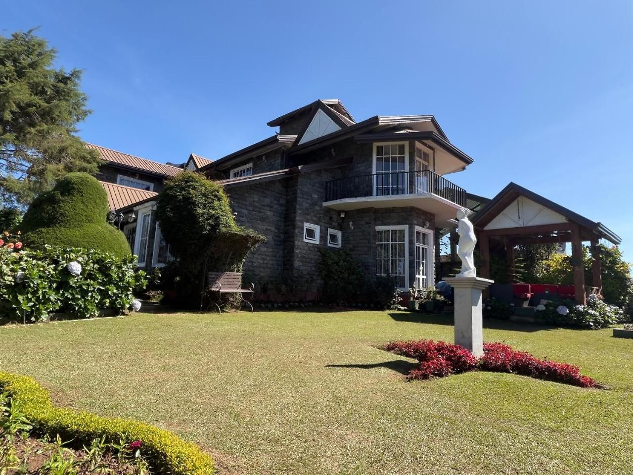 The Rosedale Grand Resort