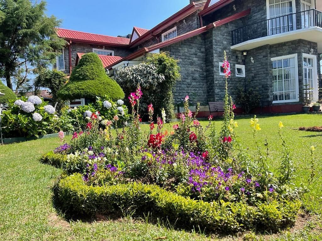 Resort The Rosedale Grand