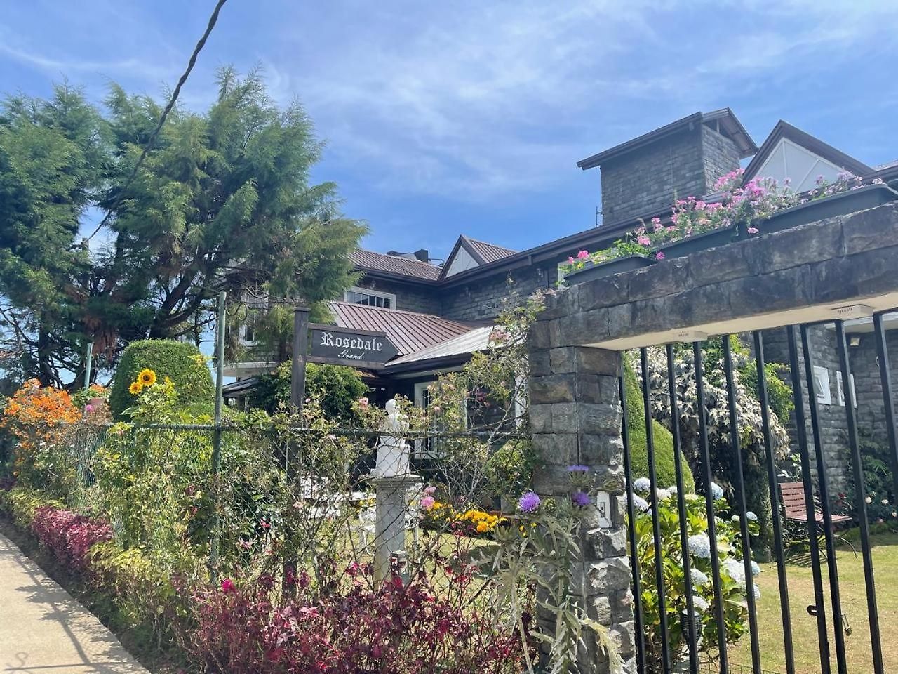 The Rosedale Grand *