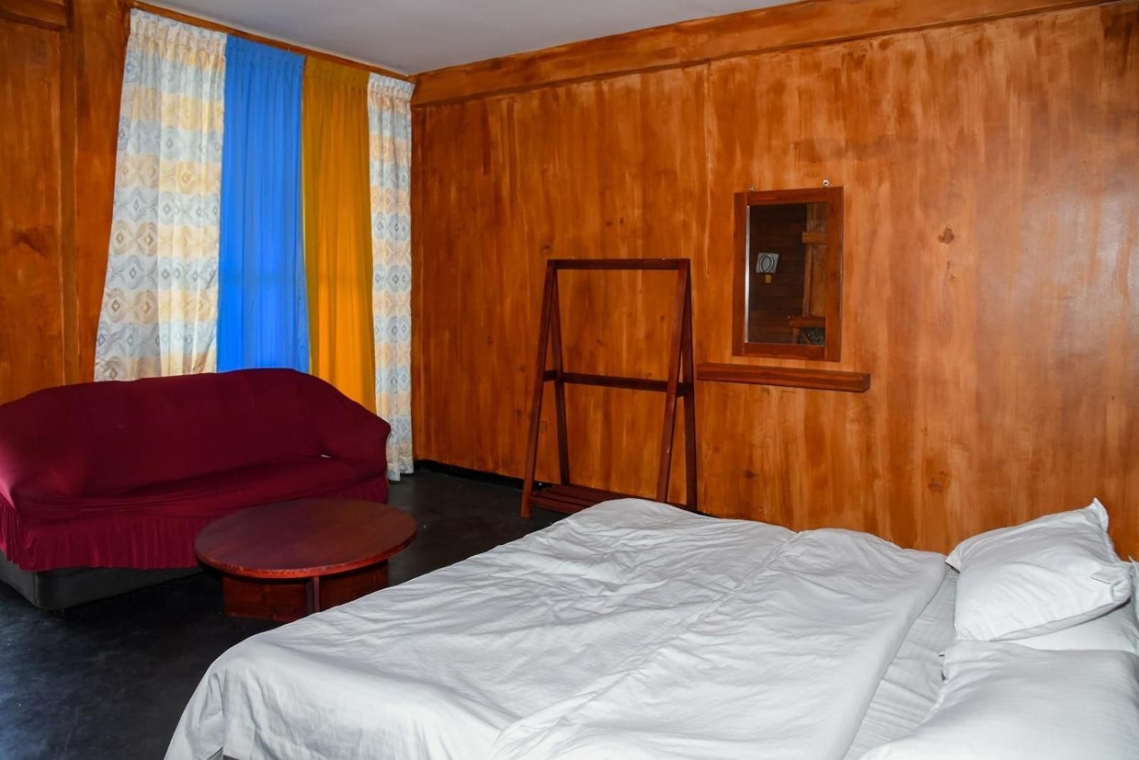 Shiny Cot Hotel *