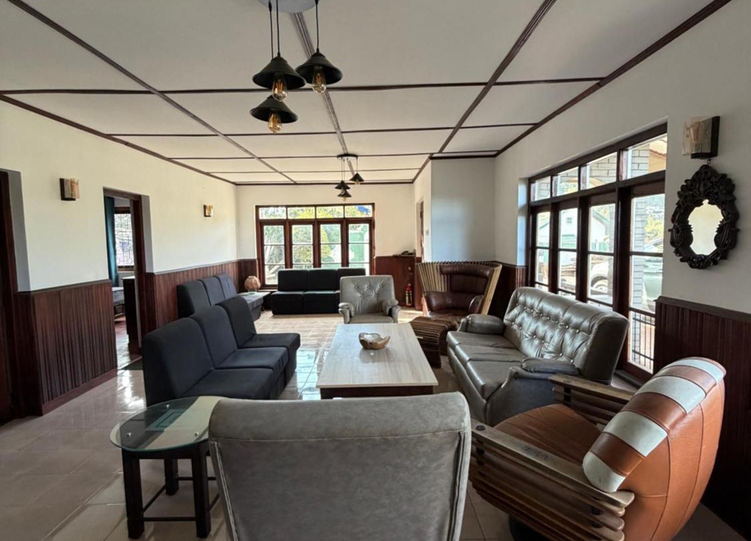 Kings Valley Hotel