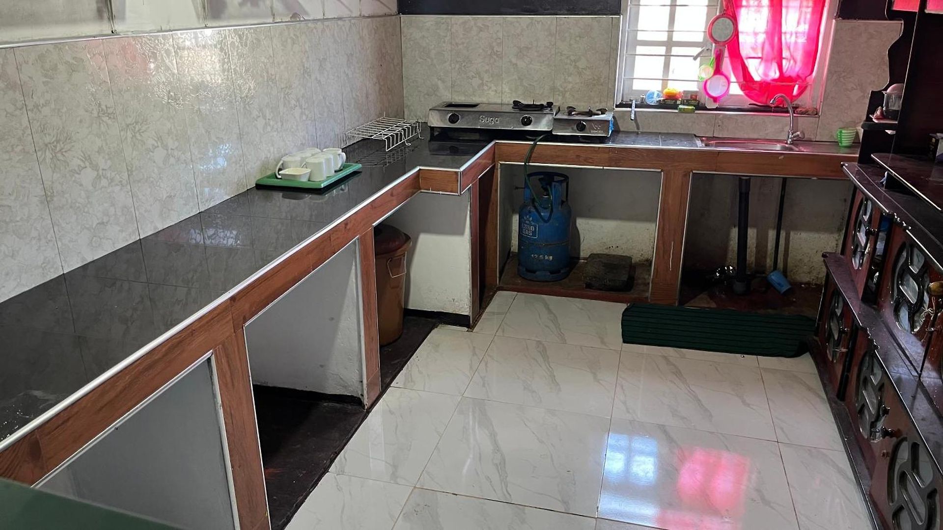 Madu Guest Guest house