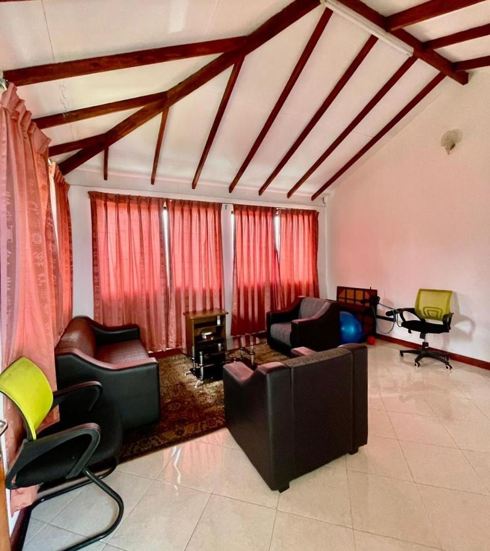 Elegant Mist Villa Nuwara Eliya