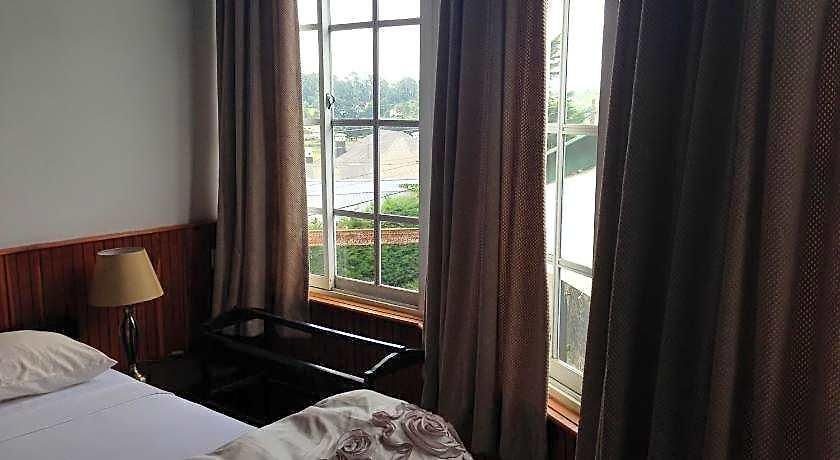 Inn Richmond 2*