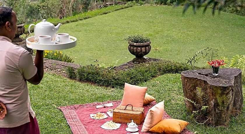 Hotel Jetwing Warwick Gardens, A Luxury Reserve