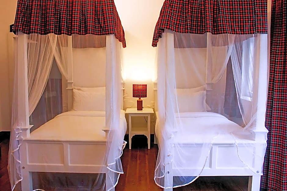 Hotel Scottish Planter Bungalow- Thema Collection