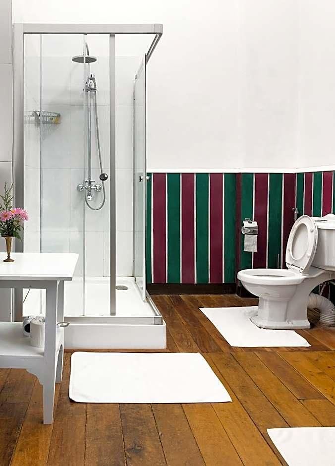 Hotel Scottish Planter Bungalow- Thema Collection