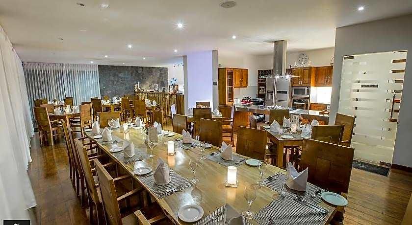 Villa Serenus Boutique *