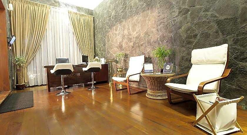 Villa Serenus Boutique