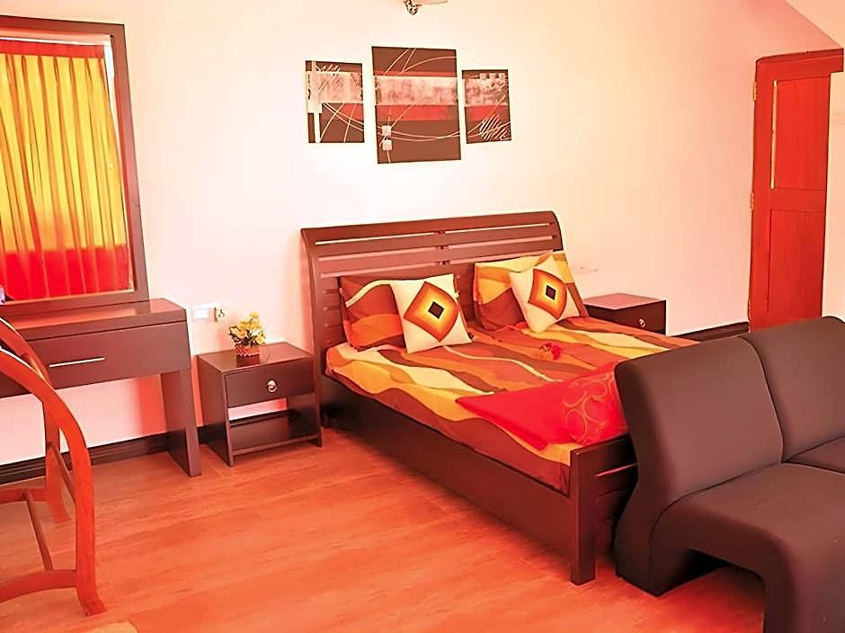 Hotel Hatton Summer House 4*