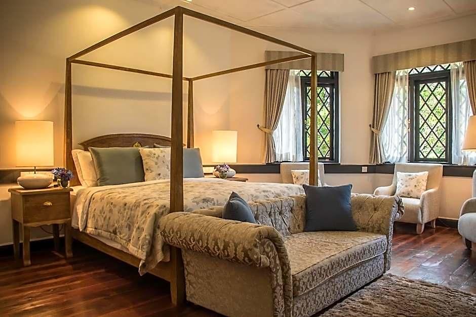 Oliphant Boutique By Amaya 3*