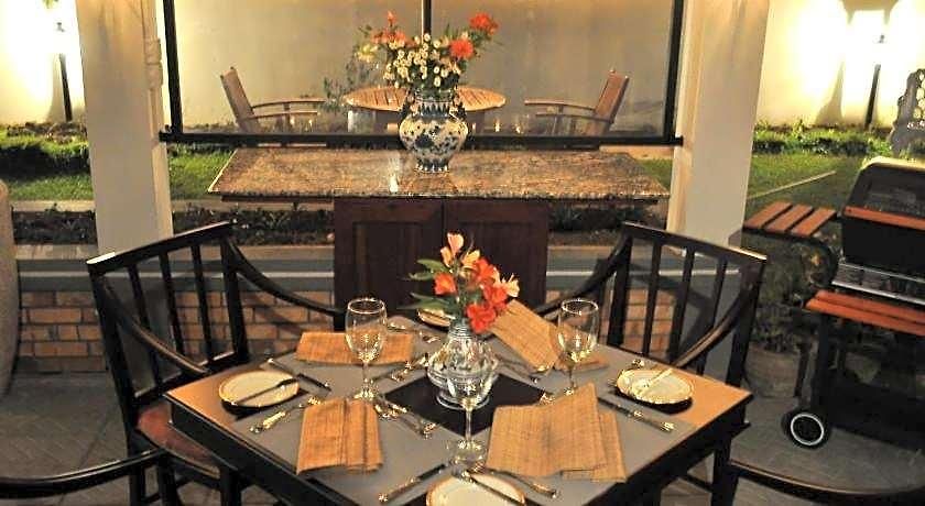 Cocoon Hills Guest house