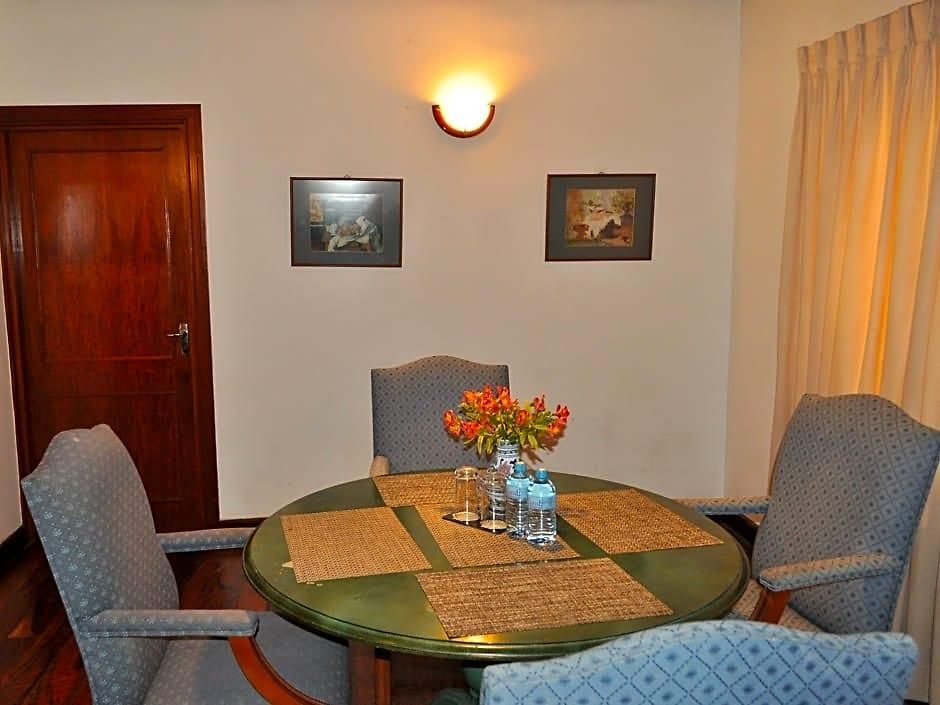 Cocoon Hills Guest house