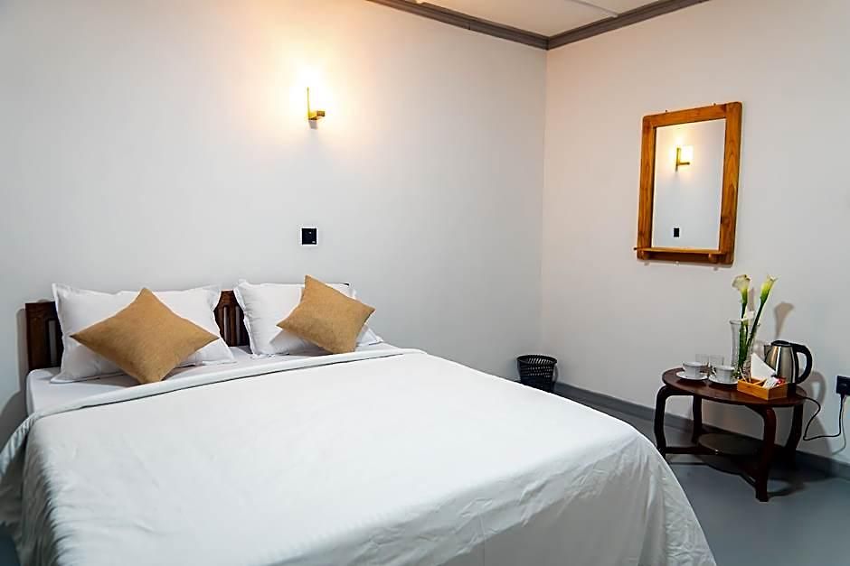 Earth And Sky Resort 3*