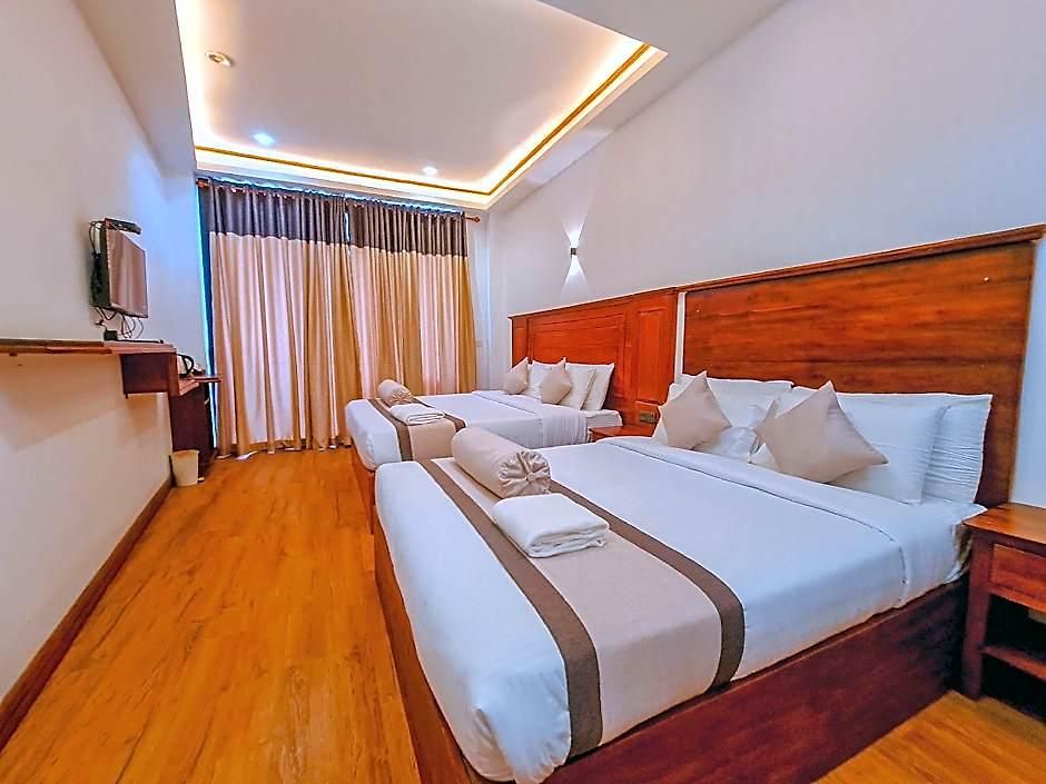 Rich Hotel 4*
