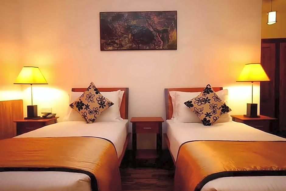 The Golden Legacy Hotel 3*