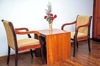 Hotel The Golden Legacy Nuwara Eliya