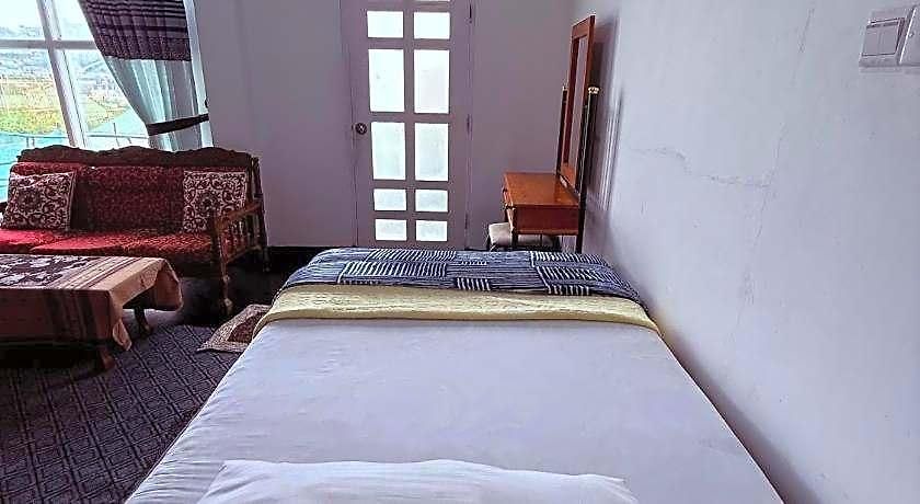 Hotel Shiny Cot 5*