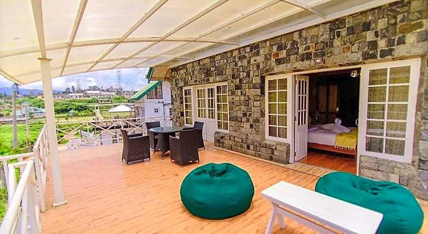 Sarah Hotel 3*