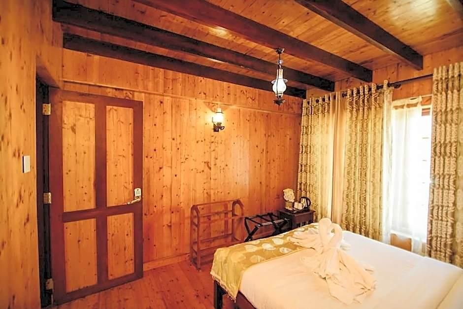 Sarah Hotel