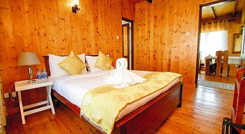Hotel Sarah 3*