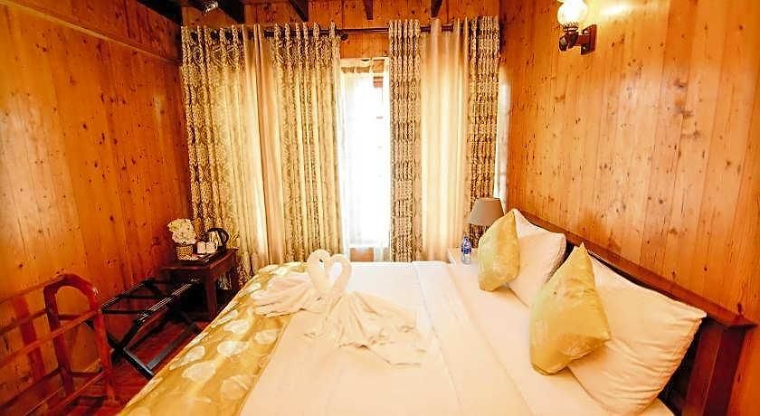 Hotel Sarah 3*
