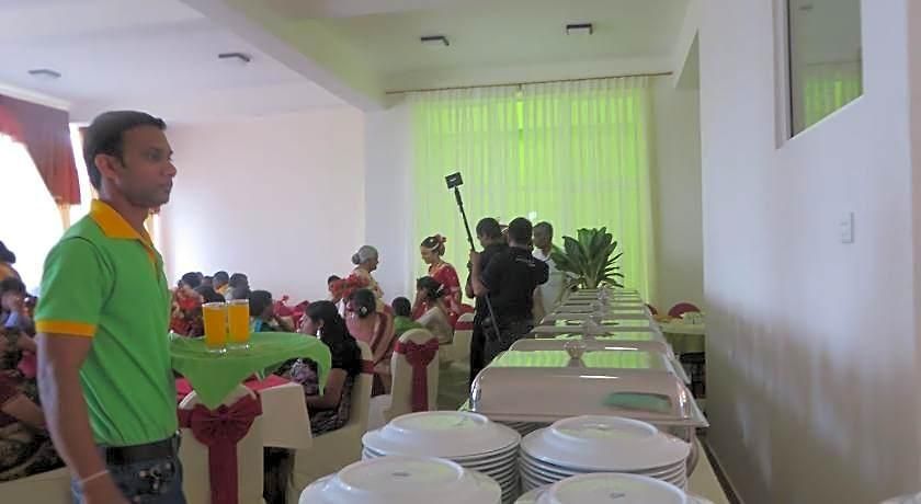 Hotel Auslink 2*