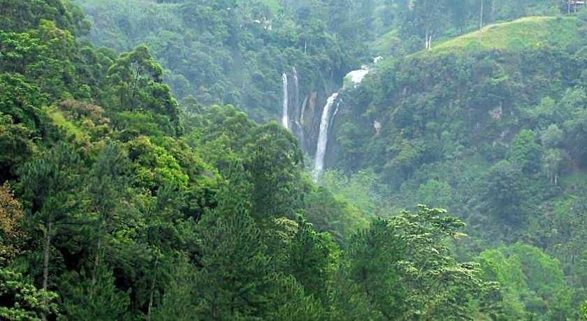 Ramboda Falls Hotel 4*