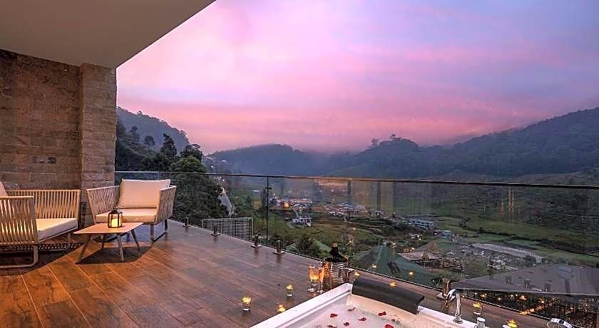 The Golden Ridge Hotel 3*