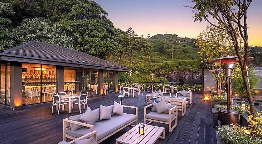 Hotel The Golden Ridge