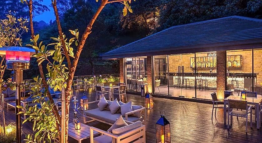 The Golden Ridge Hotel 3*