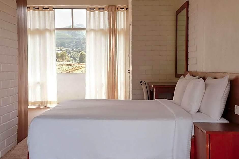 Shannon Rise Hotel