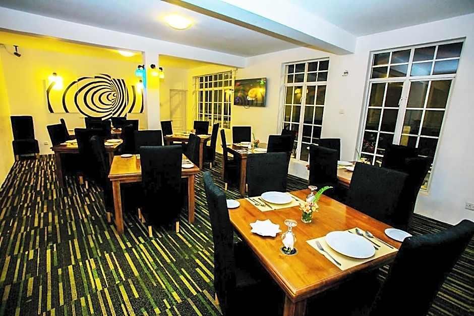 Bluefield Hotel- 3* Nuwara Eliya