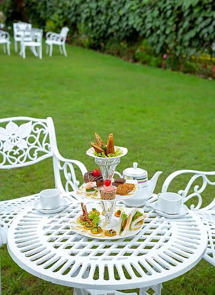 Aaradhya Hotel 4*