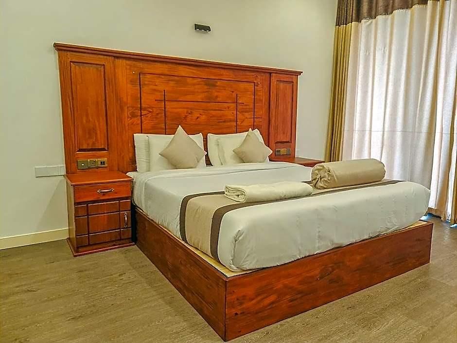 Hotel Rich 4*