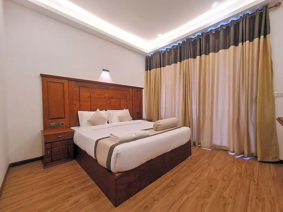 Hotel Rich 4*