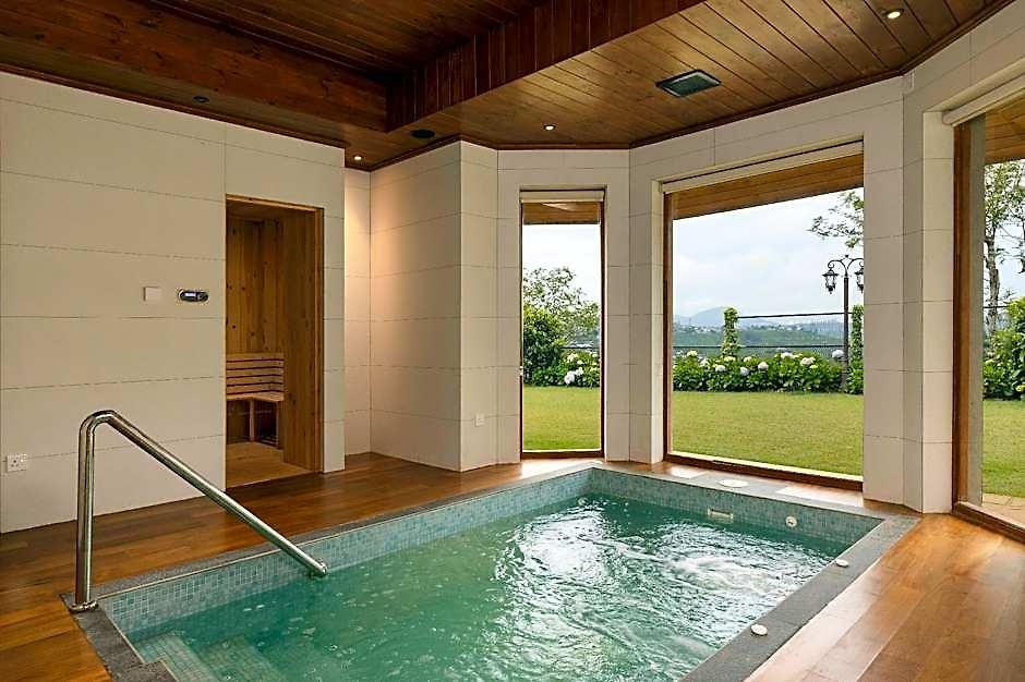 The Bellwood Manor 5*