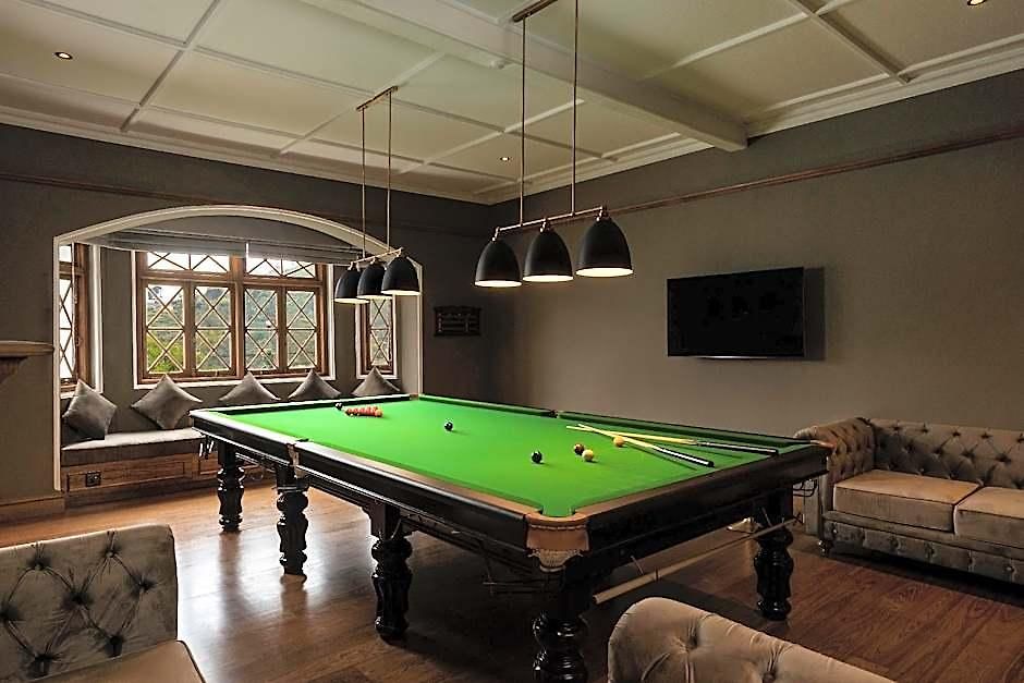 The Bellwood Manor Hotel
