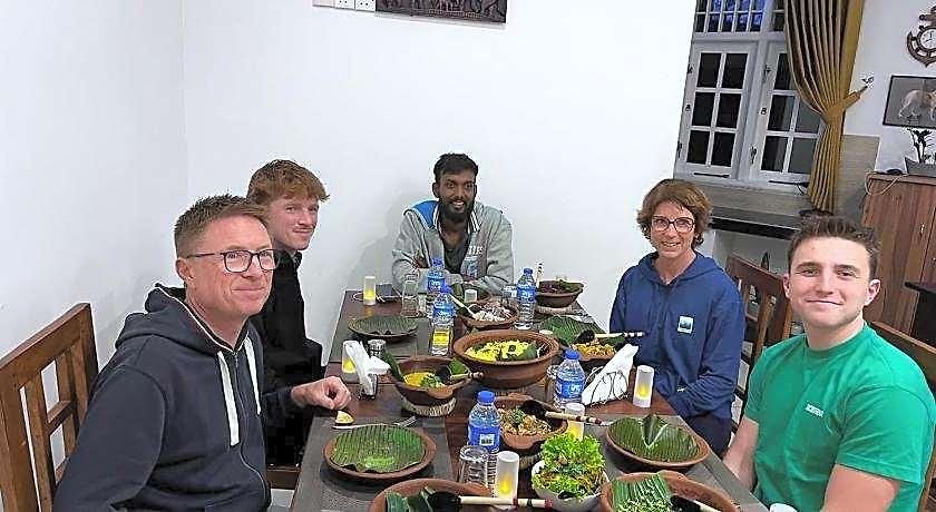 Hotel Queensland Nuwara Eliya