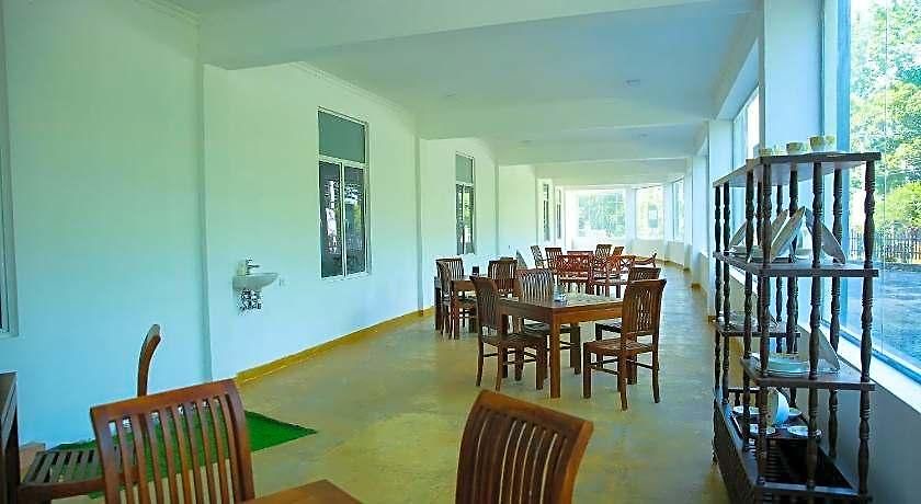 Glenloch Tea Factory Hotel 4*