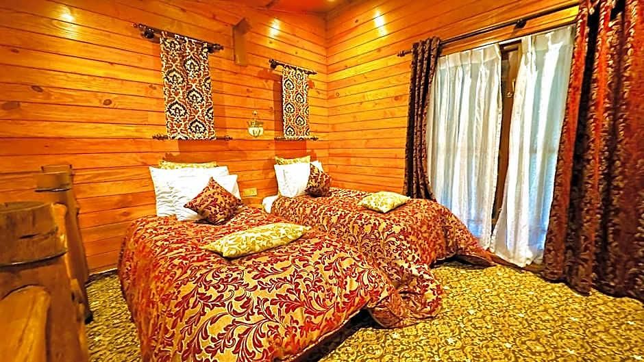 Queenswood 5*